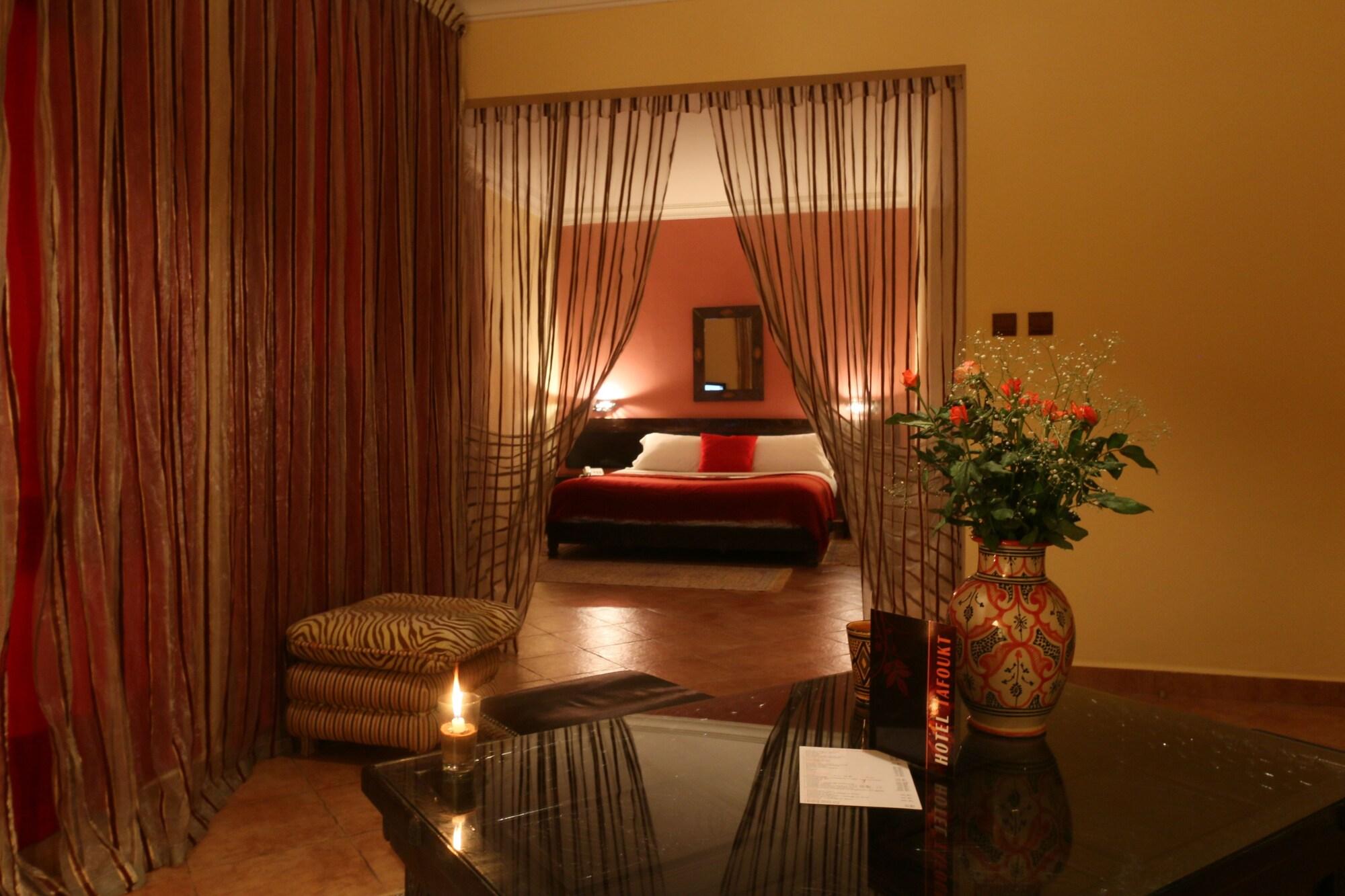 Hotel Tafoukt مراكش المظهر الخارجي الصورة