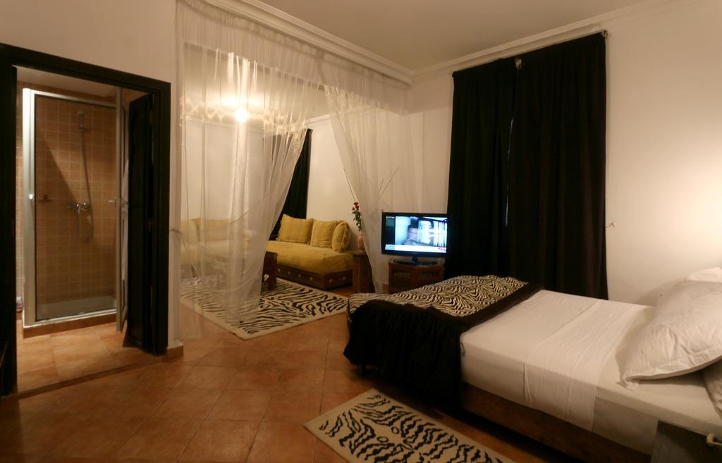 Hotel Tafoukt مراكش المظهر الخارجي الصورة