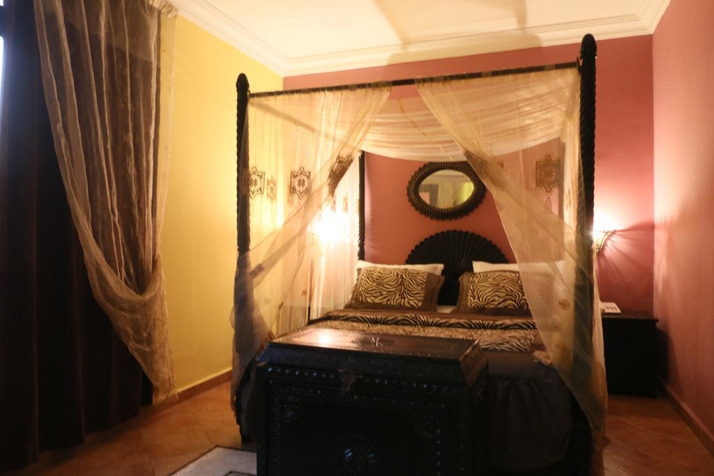 Hotel Tafoukt مراكش المظهر الخارجي الصورة