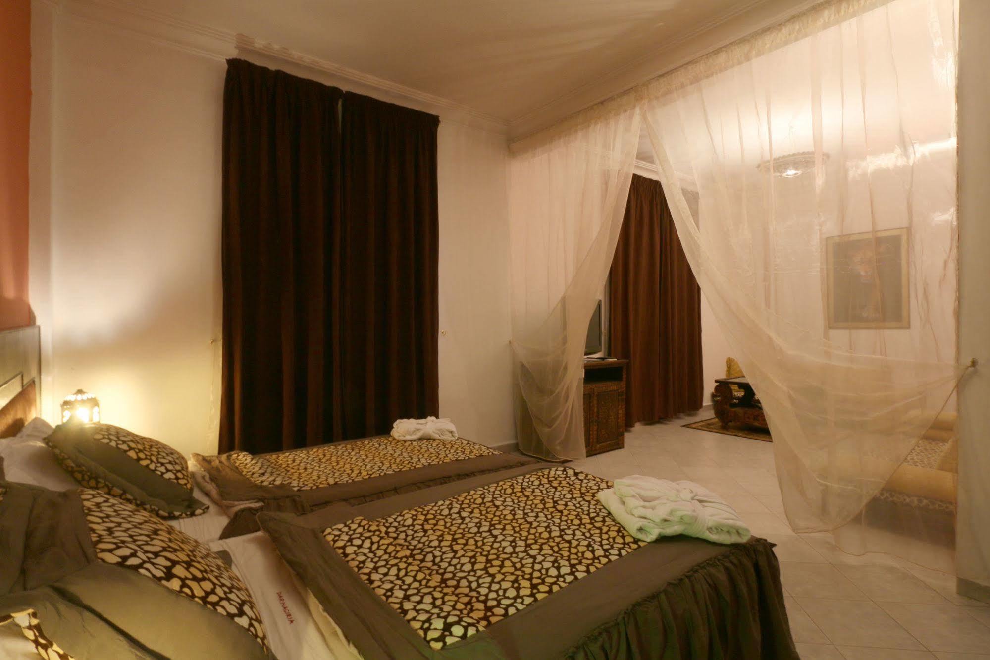 Hotel Tafoukt مراكش المظهر الخارجي الصورة